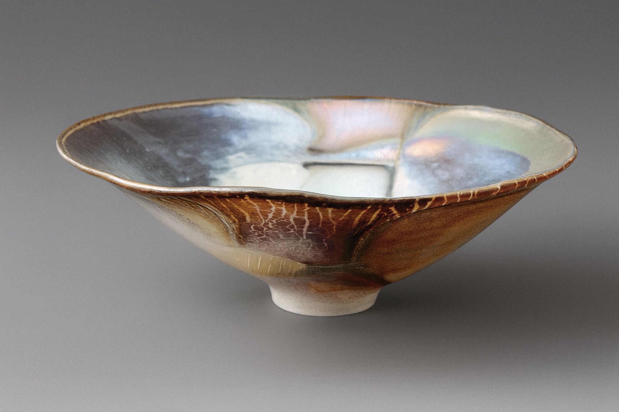 Iridescent Stretch Bowl — Robert Coleman (1989)