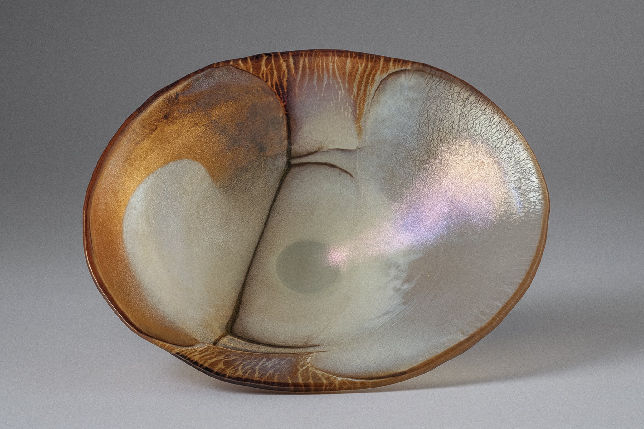 Iridescent Stretch Bowl — Robert Coleman (1989)